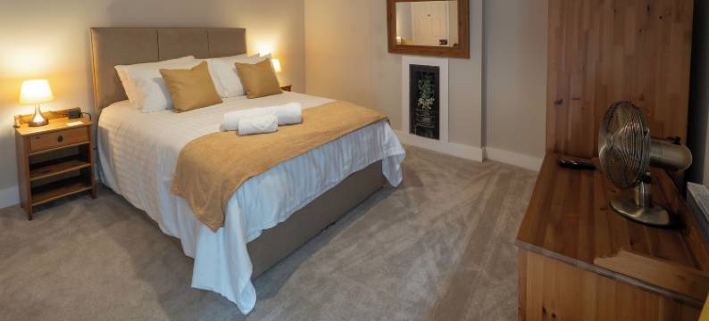 高架桥旅馆(Viaduct Guest House)图片