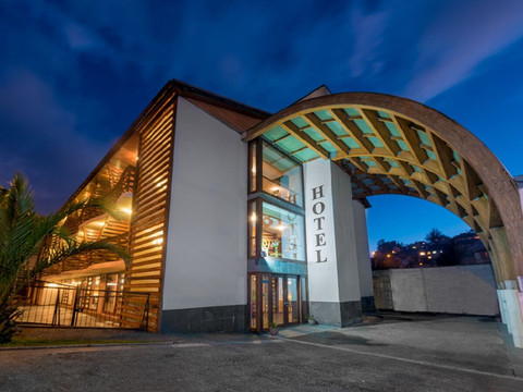 日耳曼尼亚酒店