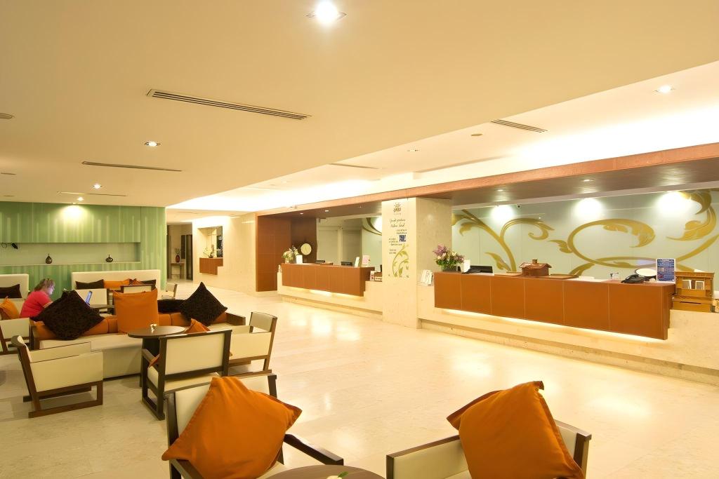 Grand Jomtien Palace HotelOver view