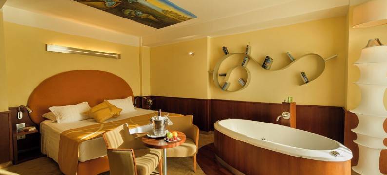 彩色酒店风格，设计与美食(Color Hotel Style, Design & Gourmet)图片