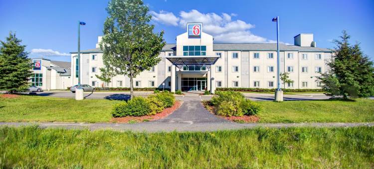 安大略省亨茨维尔6号汽车旅馆(Motel 6 Huntsville, on)图片