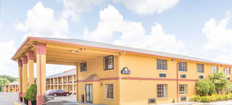 马歇尔温德姆戴斯套房酒店(Days Inn & Suites by Wyndham Marshall)图片