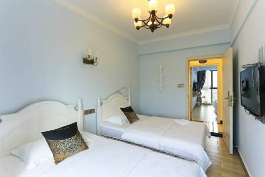 张家界欢乐摄青旅