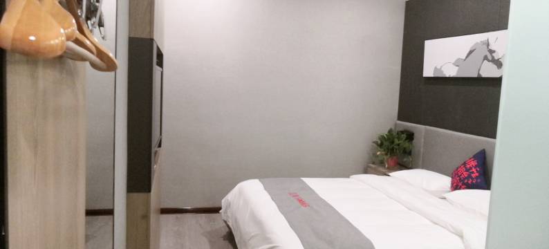 骏怡精选酒店(天津滨海国际机场华明店)图片