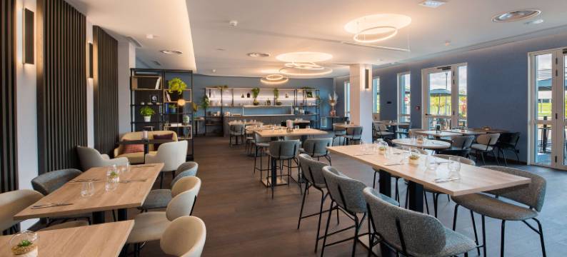 里昂东康铂智能酒店-欧洲展览中心布朗航空(Campanile Smart Lyon Est - Eurexpo Bron Aviation)图片