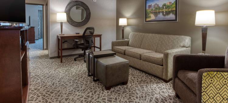 亨茨维尔太空火箭中心德鲁里套房酒店(Drury Inn & Suites Huntsville Space & Rocket Center)图片