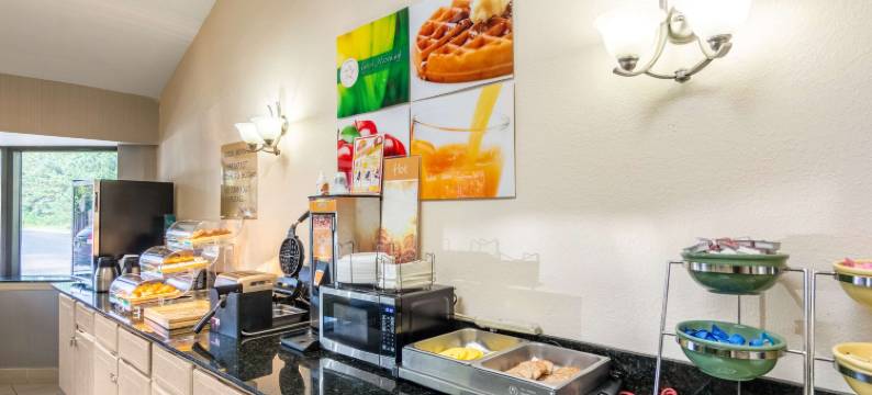 彼得斯堡品质酒店 - 李堡地区(Quality Inn Petersburg Fort Lee Area)图片