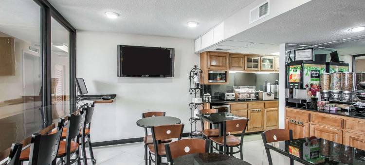 孟菲斯东部的伊克诺套房旅馆(Econo Lodge Inn & Suites Memphis East)图片