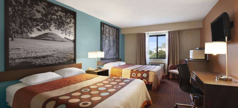 科林斯维尔圣路易斯速8汽车旅馆(Super 8 by Wyndham Collinsville St. Louis)图片