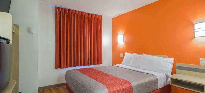 莫特尔6号汽车旅馆 - 多伦多东 - 惠特比(Motel 6 Whitby, on - Toronto East)图片