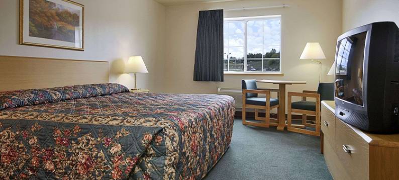 埃瓦温德姆速8酒店(Super 8 by Wyndham Ava)图片