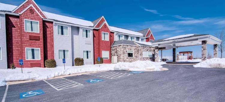 斯丹顿东凯隆波因特酒店(Clarion Pointe Staunton East)图片