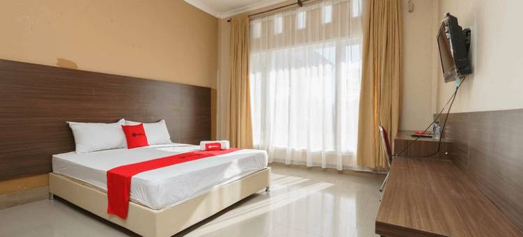 RedDoorz酒店位于Hotel Putri Gading Bengkulu(RedDoorz Syariah at Hotel Putri Gading Bengkulu)图片