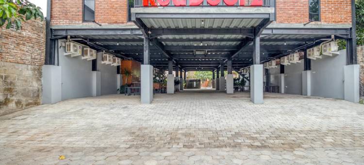 红多兹伊斯兰酒店-巴巴丹巴鲁贾卡尔(RedDoorz Syariah @ Babadan Baru Jakal)图片