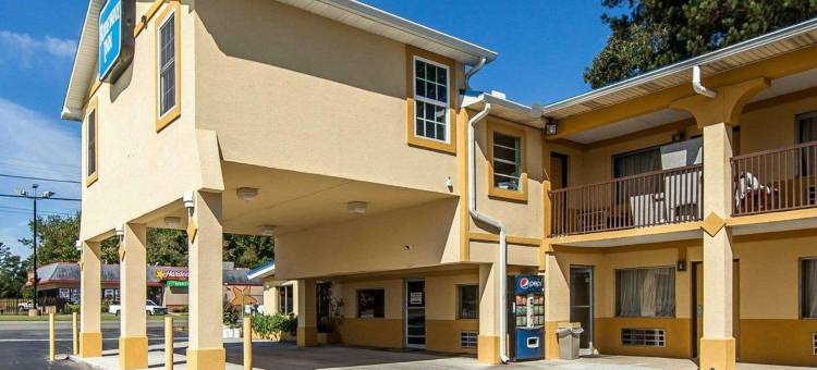 卡尔霍恩I-75及US-41温德姆戴斯酒店(Days Inn by Wyndham Calhoun GA I-75 and US-41)图片