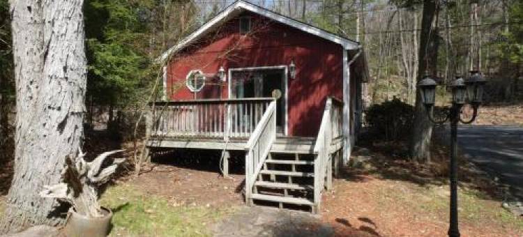 Catskills Lakefront Escape with Hot Tub图片