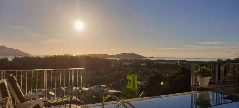 里奇公寓(The Ridge Residence)图片