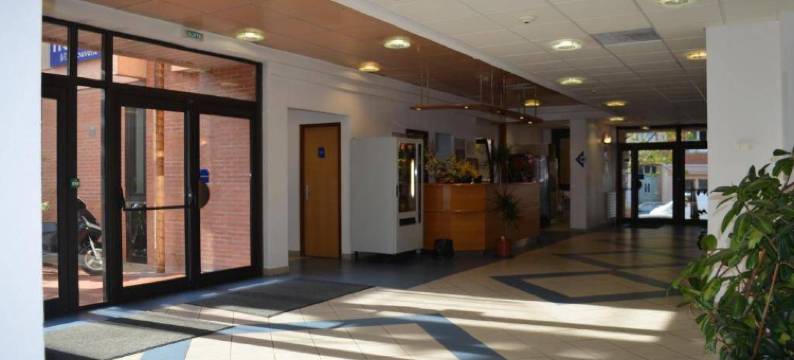 蒙托邦中心基里亚德直营(Kyriad Direct Montauban Centre)图片