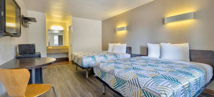 布赖恩大学城6号汽车旅馆(Motel 6 Bryan, TX - College Station)图片