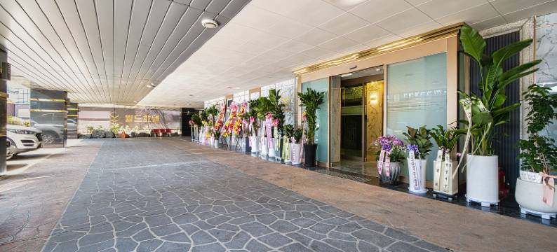 世界观光酒店(World Tourist Hotel)图片