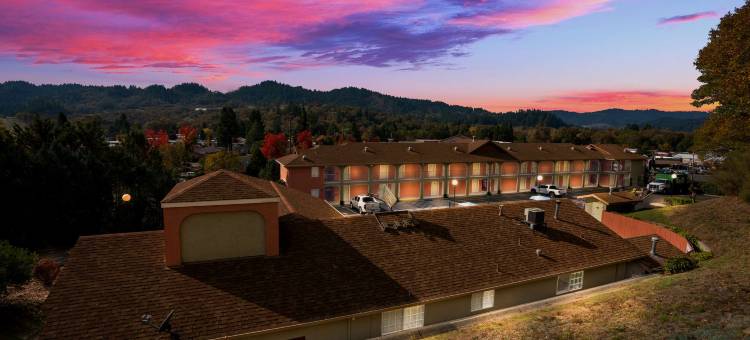 威利茨贝斯特韦斯特酒店(Best Western Willits Inn)图片