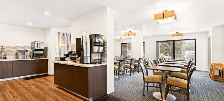 游艇海港贝斯特韦斯特酒店(Best Western Yacht Harbor Hotel)图片