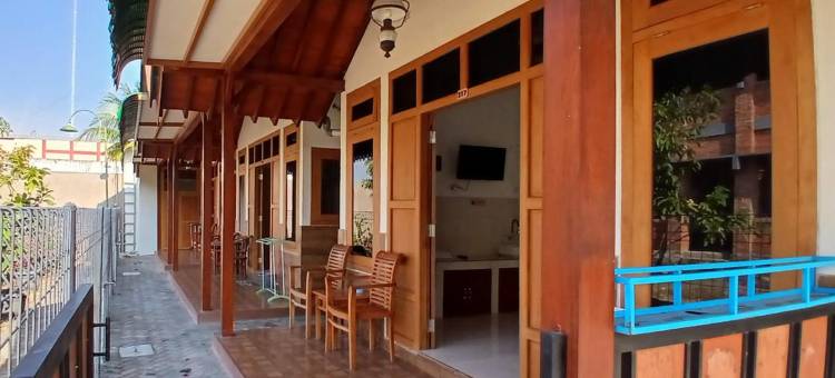 肯内瓦生活酒店-靠近沃诺萨里阿伦阿伦-美特拉红门酒店(Kenewae Living Near Alun-Alun Wonosari Mitra RedDoorz)图片