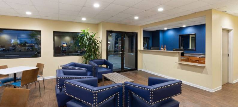 比洛克西海滩戴斯酒店(Days Inn by Wyndham Biloxi Beach)图片