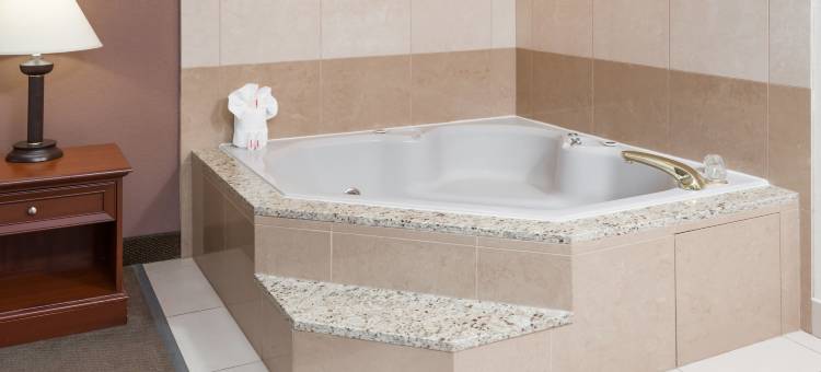 塔斯科拉呗盟套房酒店(Baymont by Wyndham Tuscola)图片