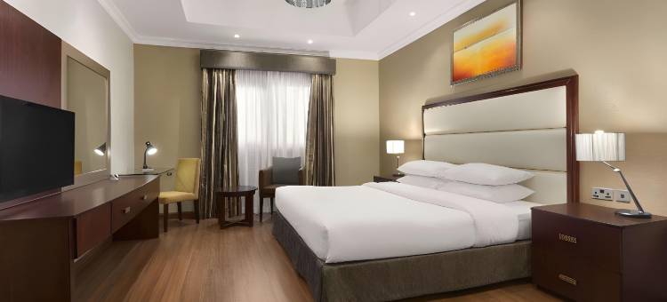 阿吉曼温德姆华美达套房酒店(Ramada Hotel & Suites by Wyndham Ajman)图片