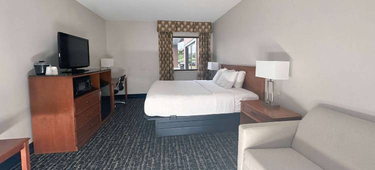 印第安纳波利斯南呗盟套房酒店(Baymont by Wyndham Indianapolis South)图片