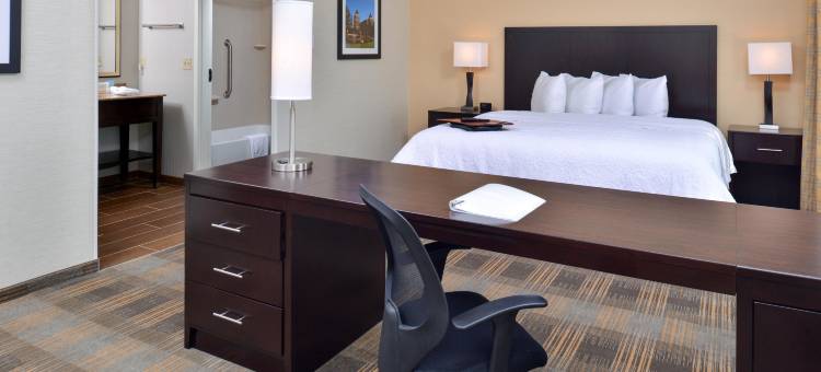 希尔顿欢朋套房酒店-匹兹堡加利福尼亚大学(Hampton Inn & Suites California)图片