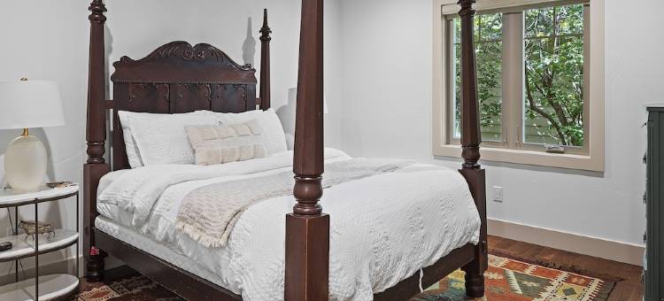永恒舒适: 翻新三卧室度假屋(Timeless Comfort: Unwind in Our Remodeled 3 bedroom Retreat)图片