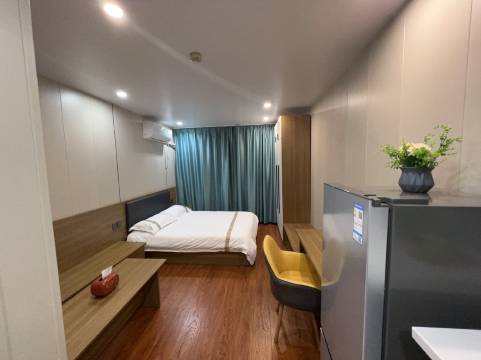 青柠领寓公寓(中山东路分店)