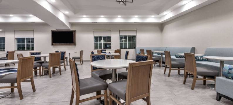 艾伦温德姆拉昆塔乡村套房酒店(La Quinta Inn & Suites by Wyndham Allen at the Village)图片