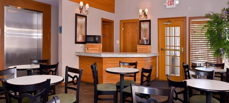 斯普林菲尔德南部梅恩斯泰套房酒店 - 战场路(MainStay Suites Springfield South - Battlefield Rd)图片