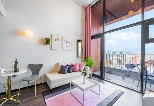 My Spring Pool Villa Hotel Overview