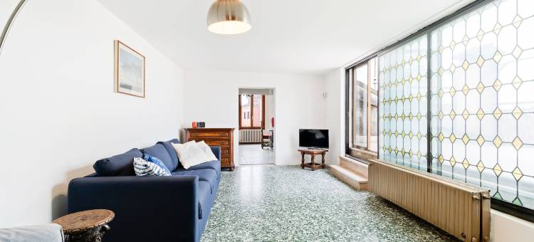 里亚尔托桥阁楼带全景露台(GuestHost - Ponte di Rialto Penthouse)图片