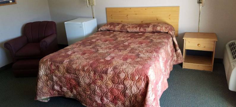 富兰克林骑士酒店(Knights Inn Franklin, PA)图片