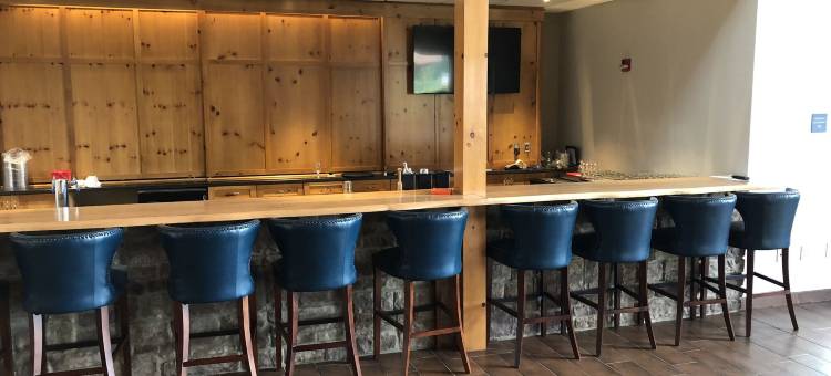 霍金学院旅馆(The Lodge at Hocking College)图片