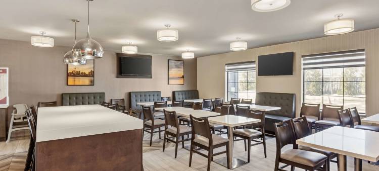 多伦多行政贝斯特韦斯特优质酒店(Best Western Plus Executive Inn)图片