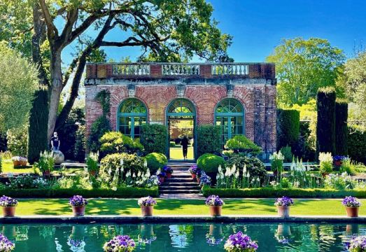 Stunning Ocean and Mountain Views - Inviting Coastal Retreat Hotel Overview