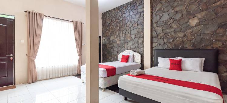 红多兹酒店-苏加诺哈达英达(RedDoorz @ Soekarno Hatta Indah)图片