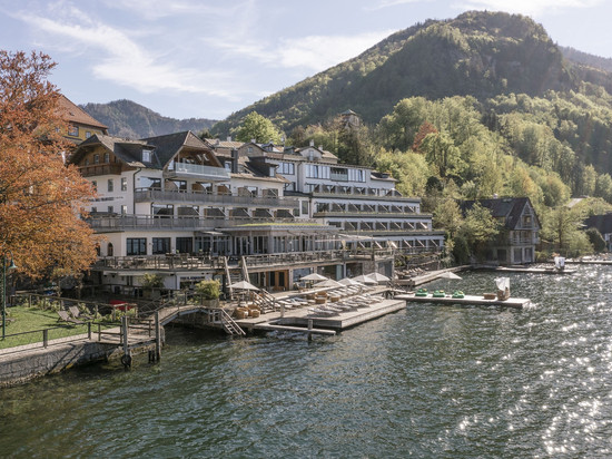 特劳恩湖酒店