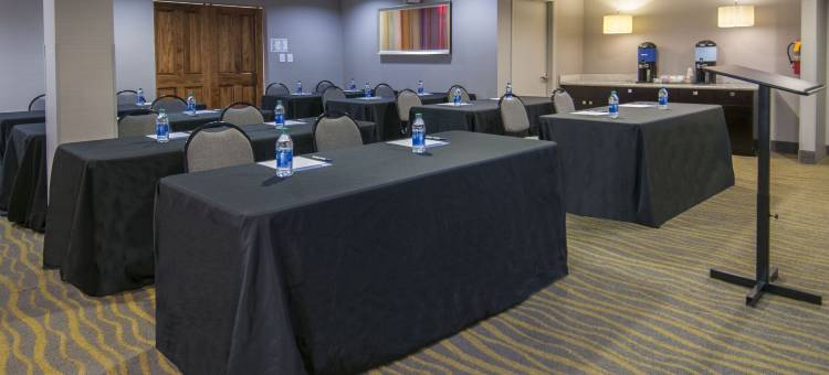 杰克逊市中心体育馆智选假日套房酒店(Holiday Inn Express & Suites JACKSON DOWNTOWN - COLISEUM by IHG)图片
