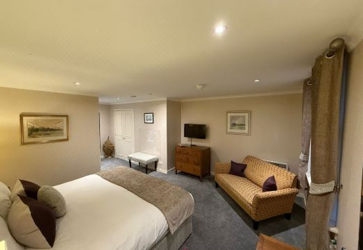 The Airds Hotel and RestaurantHotel Overview