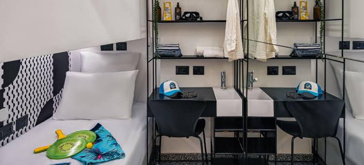 WOM海滩舱酒店(Wom Beach Pod Hotel)图片