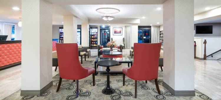 温德姆华美达伯班克机场酒店(Ramada by Wyndham Burbank Airport)图片