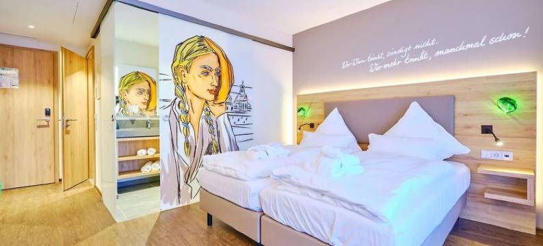 罗梅尔特索南酒庄酒店(Sonnenhotel Weingut Römmert Spa Und Wellness)图片