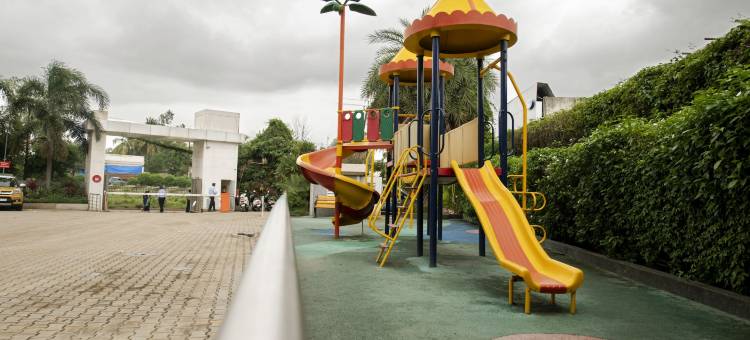 快捷商务豪华酒店(Express Inn the Business Luxury Hotel)图片